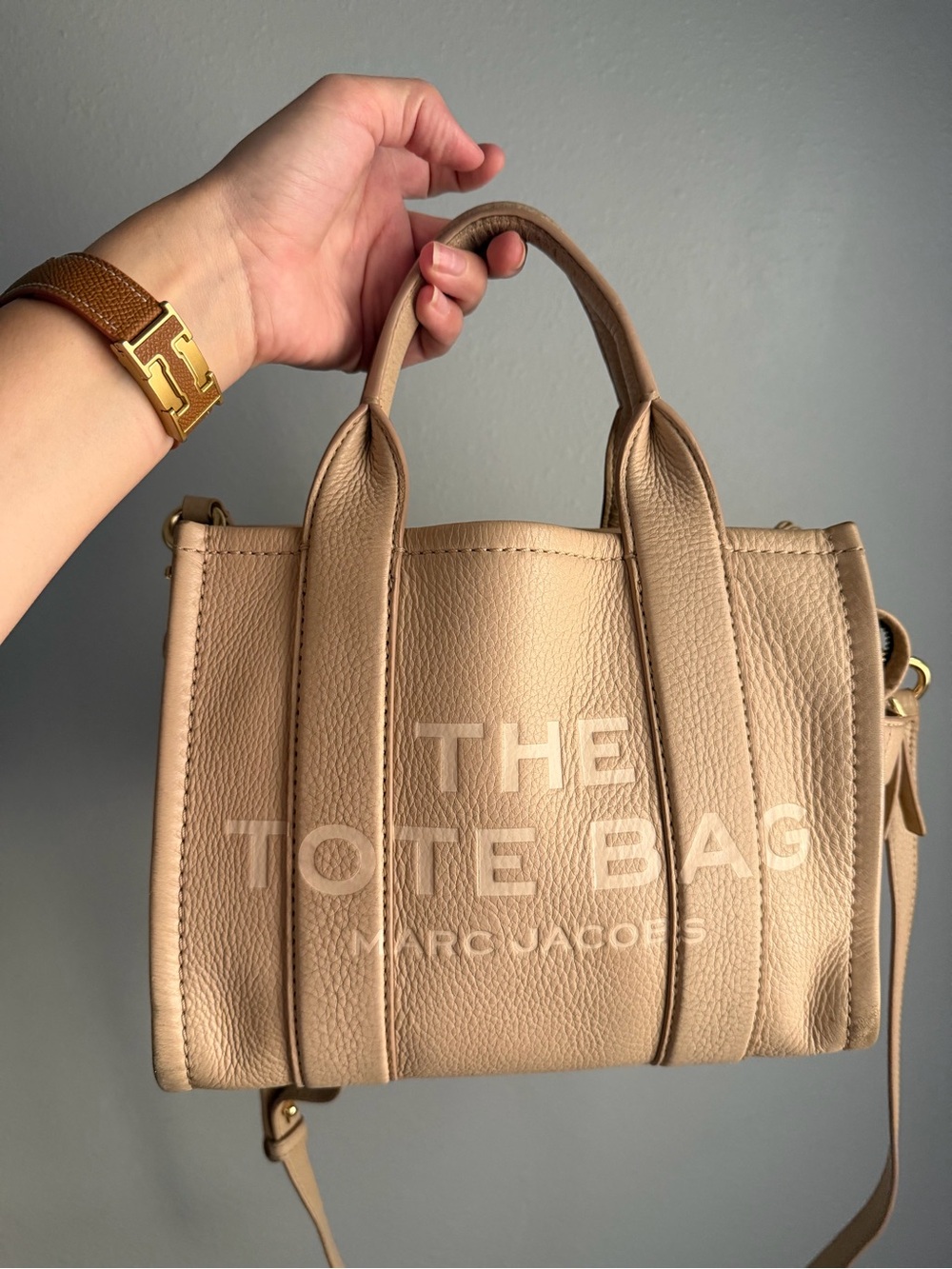 Marc Jacobs The Tote Bag Small in Beige Leather